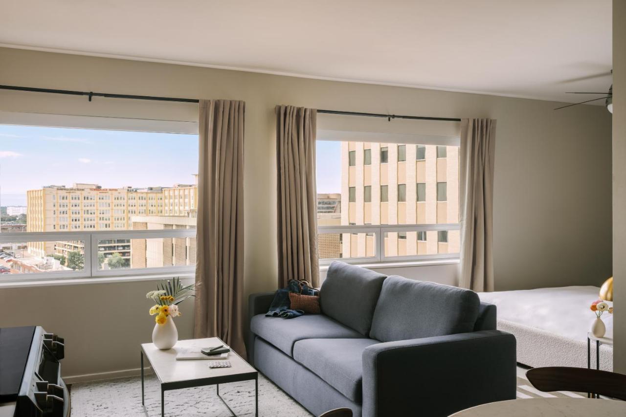 Sonder At Commerce Dallas Eksteriør bilde